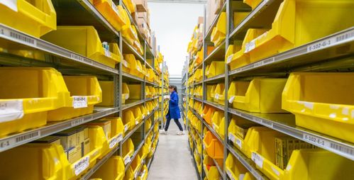 歷史一刻 亞馬遜銷(xiāo)售額超越沃爾瑪，日用百貨銷(xiāo)售迎來(lái)新紀(jì)元